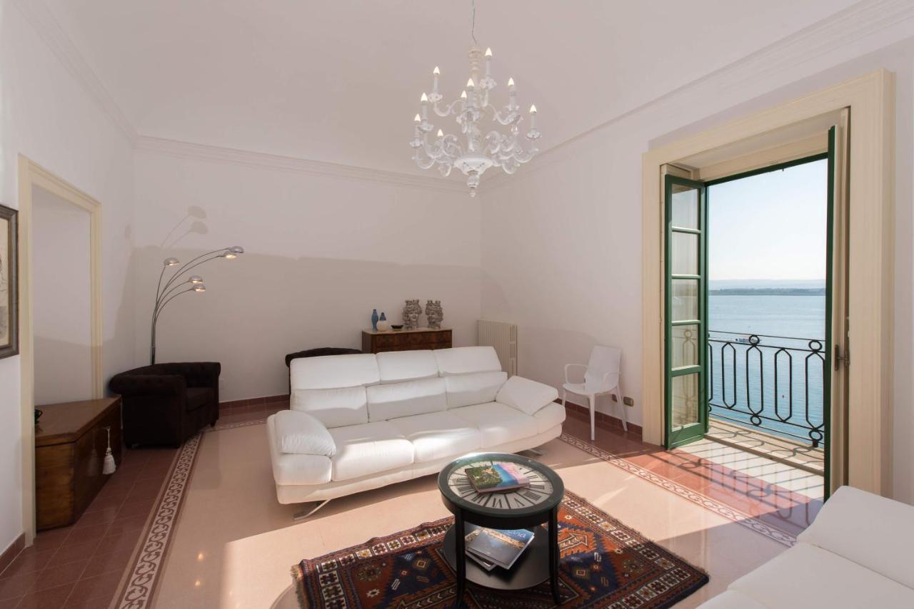 Duomo Seaside Deluxe Apartment By Ortigia Apartments Syracuse Luaran gambar
