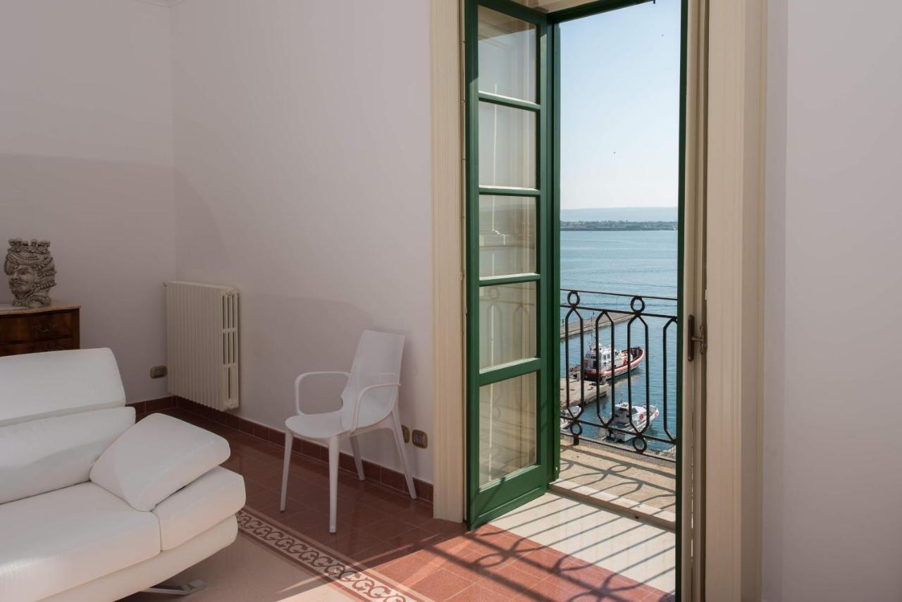 Duomo Seaside Deluxe Apartment By Ortigia Apartments Syracuse Luaran gambar