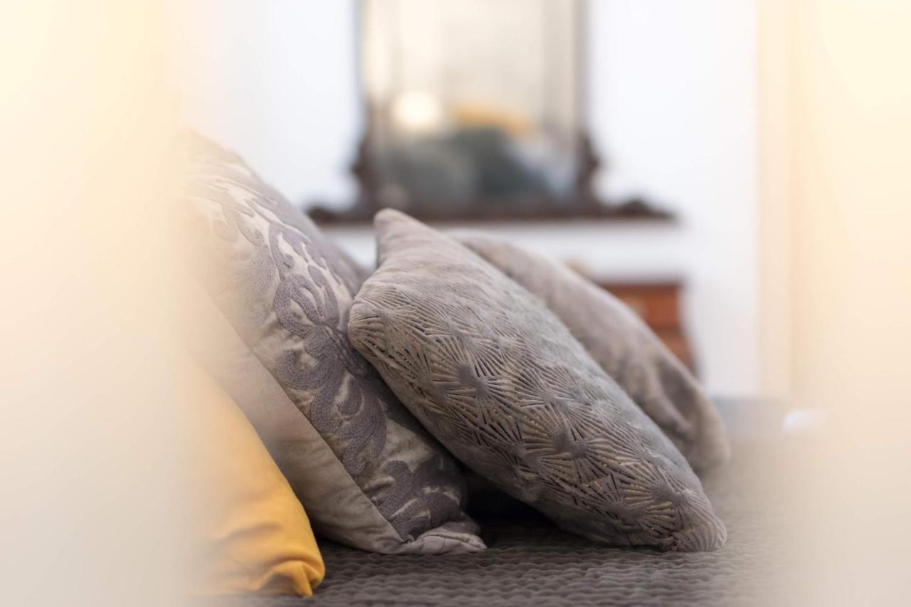 Duomo Seaside Deluxe Apartment By Ortigia Apartments Syracuse Luaran gambar