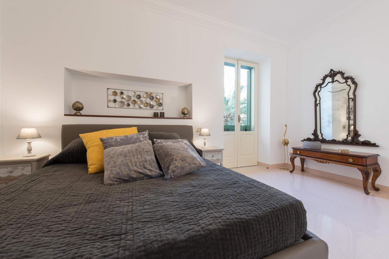 Duomo Seaside Deluxe Apartment By Ortigia Apartments Syracuse Luaran gambar